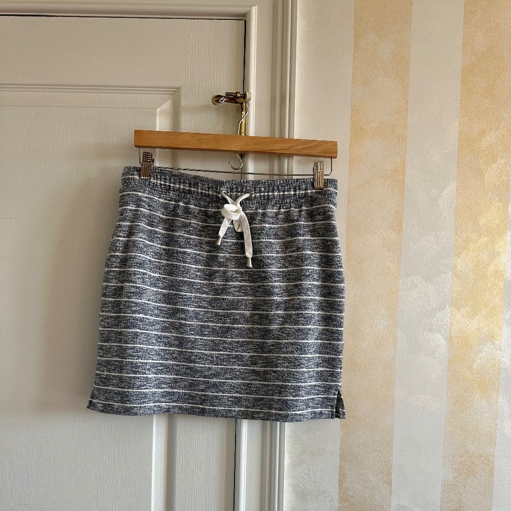 Cotton/polyester Dakini mini skirt. Navy/white stripe size S.